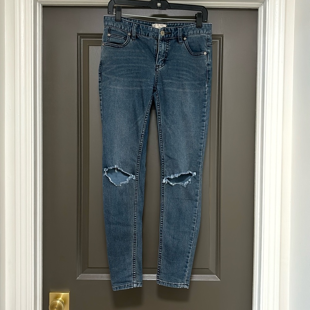Free people distressed skinny jeans 26 - Picture 1 of 6